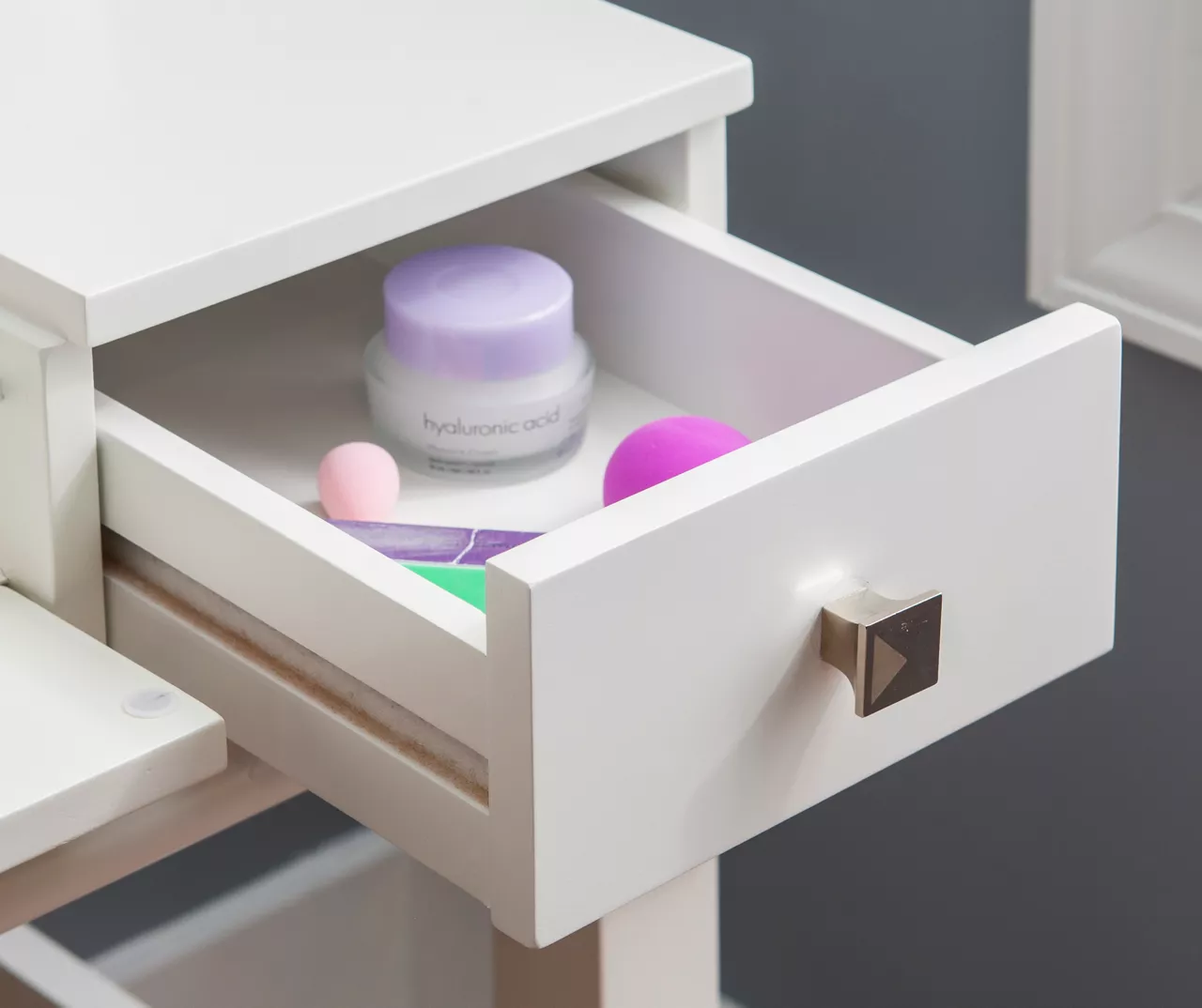 Martha Mirror Vanity Set With Stool 17 Martha Mirror Vanity Set With Stool - Image 15