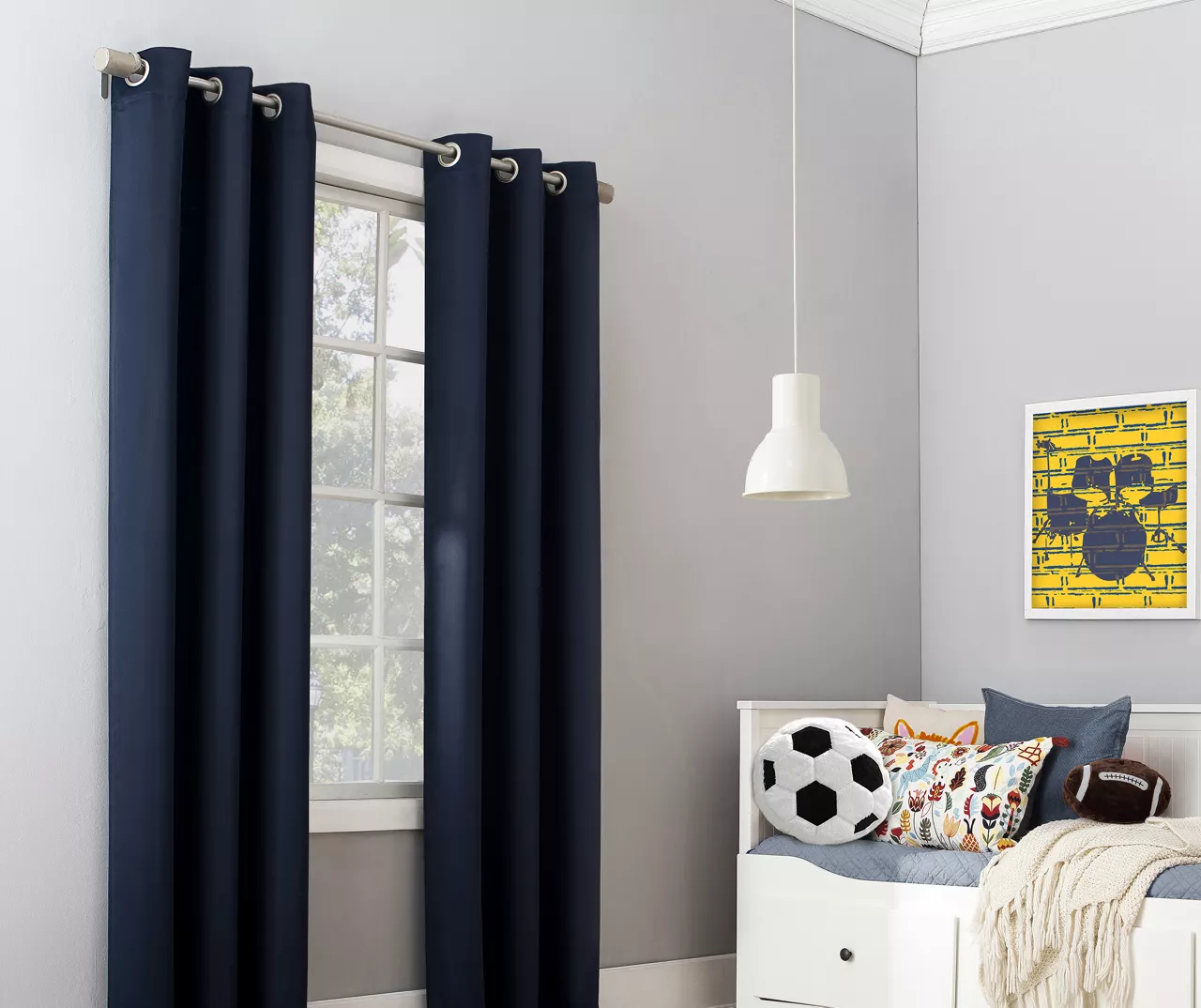 Sun Zero Rinley Blackout Grommet Curtain Panel 6 Sun Zero Rinley Blackout Grommet Curtain Panel - Image 4