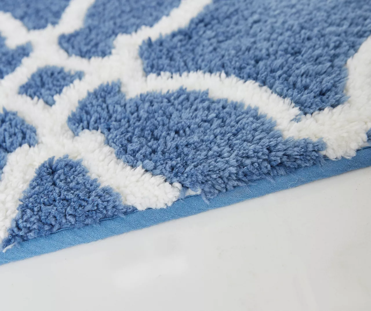 Mohawk Horizon Rendezvous Lattice Bath Rug 18 Mohawk Horizon Rendezvous Lattice Bath Rug - Image 16