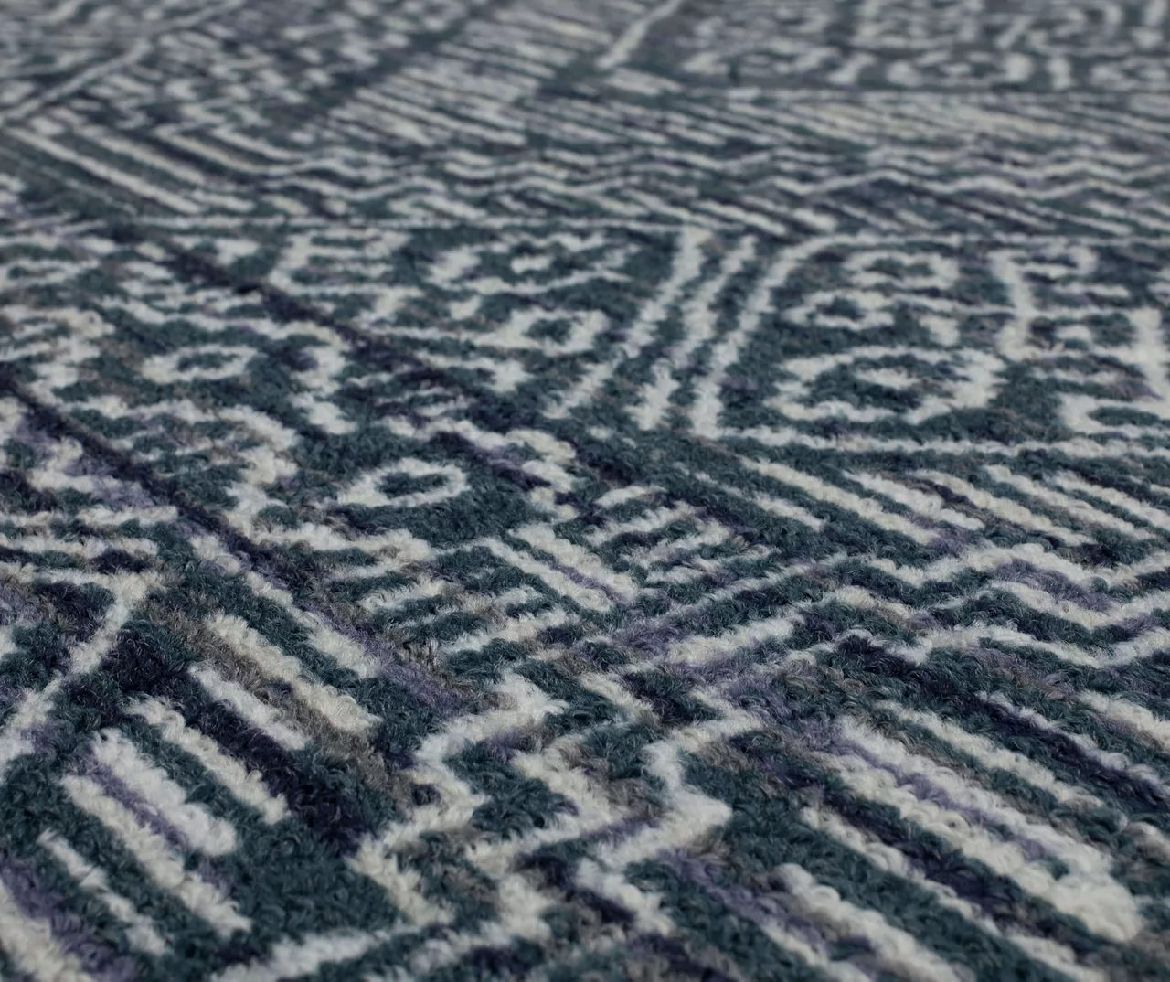 Mohawk Blue & White Geometric Diamond Area Rug 11 Mohawk Blue & White Geometric Diamond Area Rug - Image 9