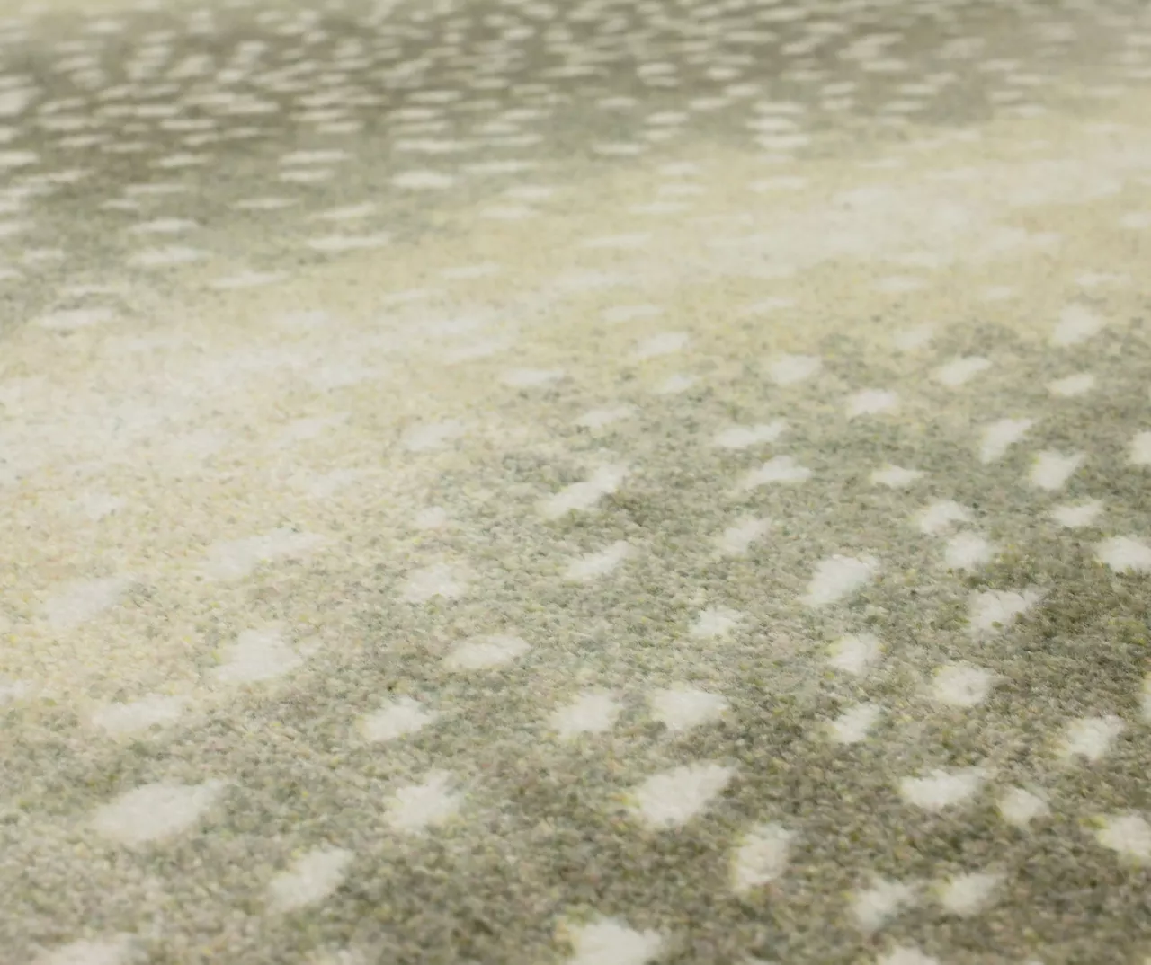 Cream & Gray Antelope Print Area Rug, (5' X 8') 8 Cream & Gray Antelope Print Area Rug, (5' X 8') - Image 6