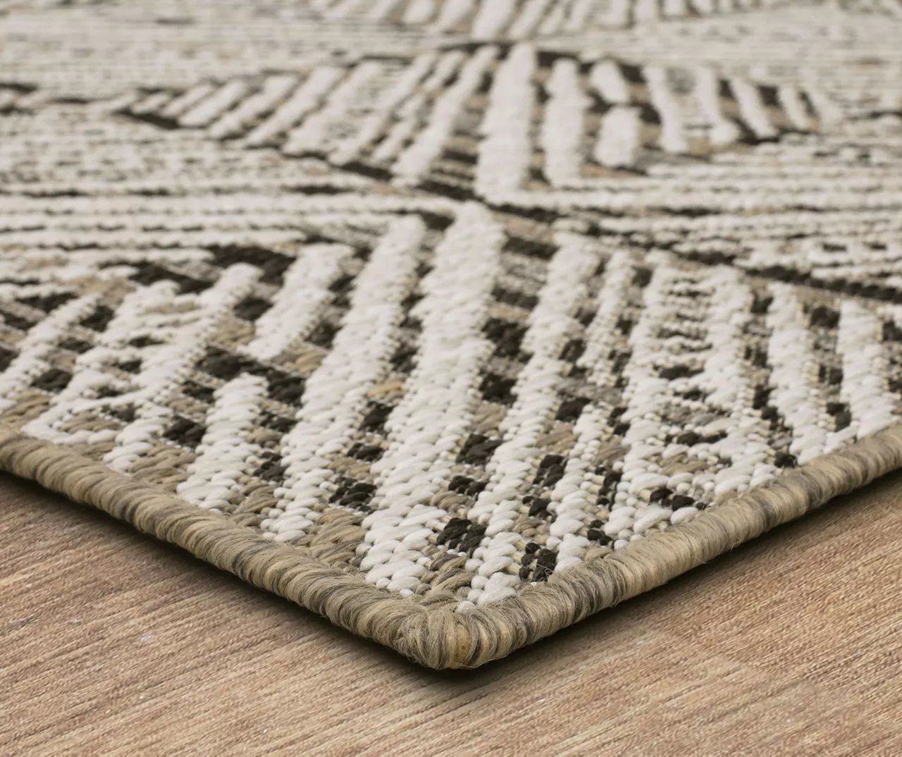 Poolside Diamond Dark Gray & Ivory Outdoor Area Rug, (2.5' X 6') 4 Poolside Diamond Dark Gray & Ivory Outdoor Area Rug, (2.5' X 6') - Image 2