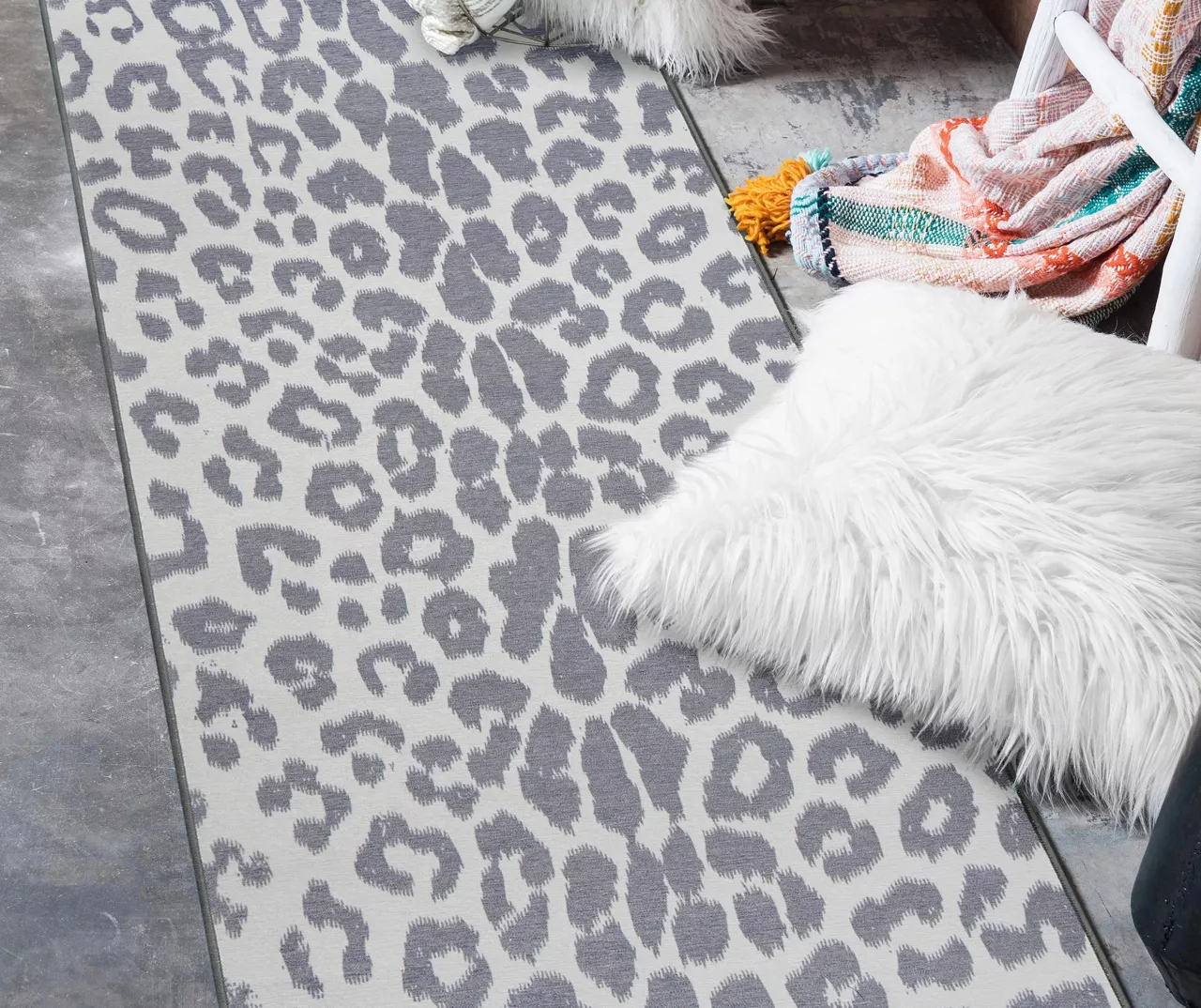 My Magic Carpet Miya Gray & White Leopard Print Washable Runner Rug, (2.5' X 7') 4 My Magic Carpet Miya Gray & White Leopard Print Washable Runner Rug, (2.5' X 7') - Image 2