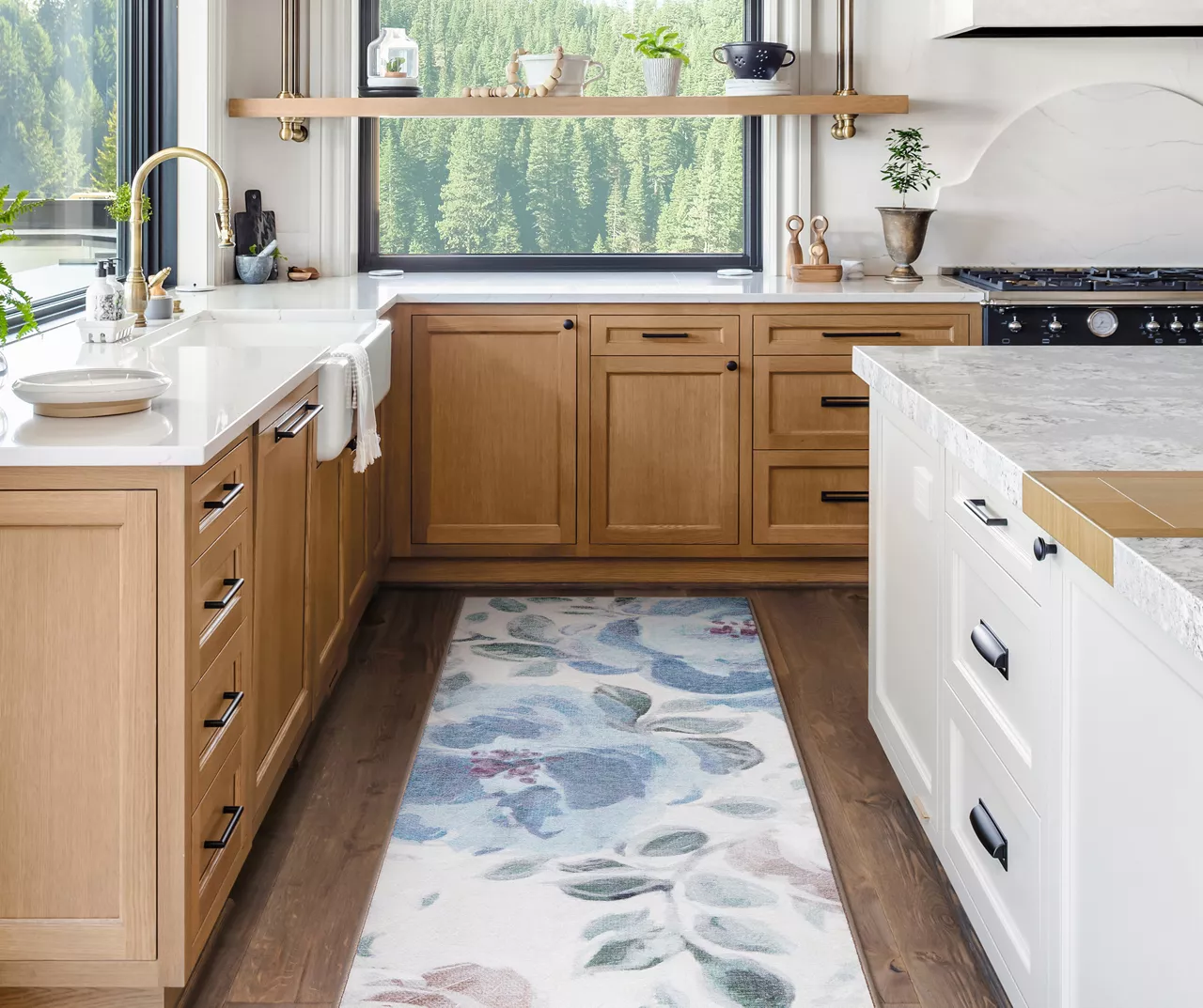 My Magic Carpet Sasha Blue & Cream Floral Washable Runner Rug, (2.5' X 7') 10 My Magic Carpet Sasha Blue & Cream Floral Washable Runner Rug, (2.5' X 7') - Image 8