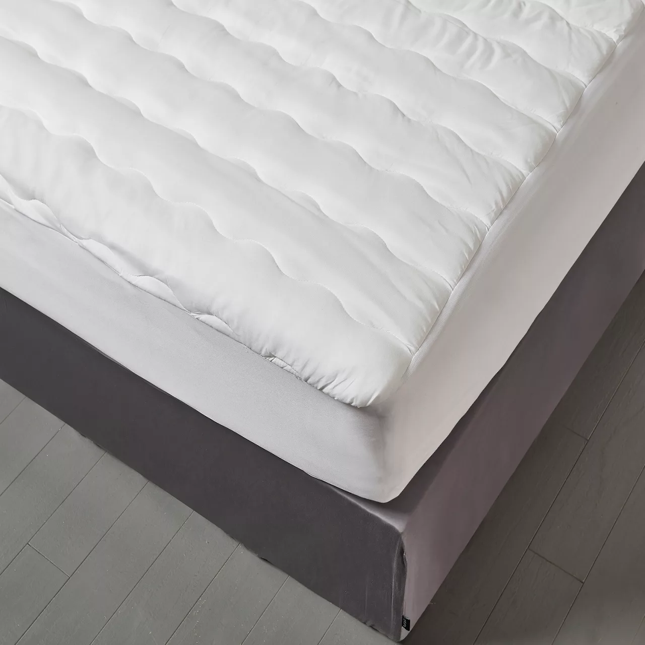 White Microfiber Waterproof Mattress Pad 12 White Microfiber Waterproof Mattress Pad - Image 10