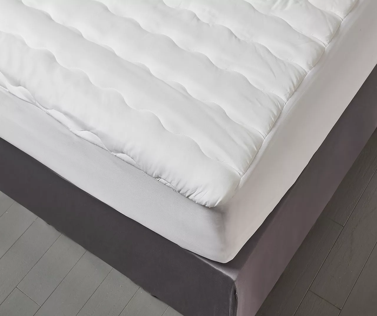 White Microfiber Waterproof Mattress Pad 19 White Microfiber Waterproof Mattress Pad - Image 17