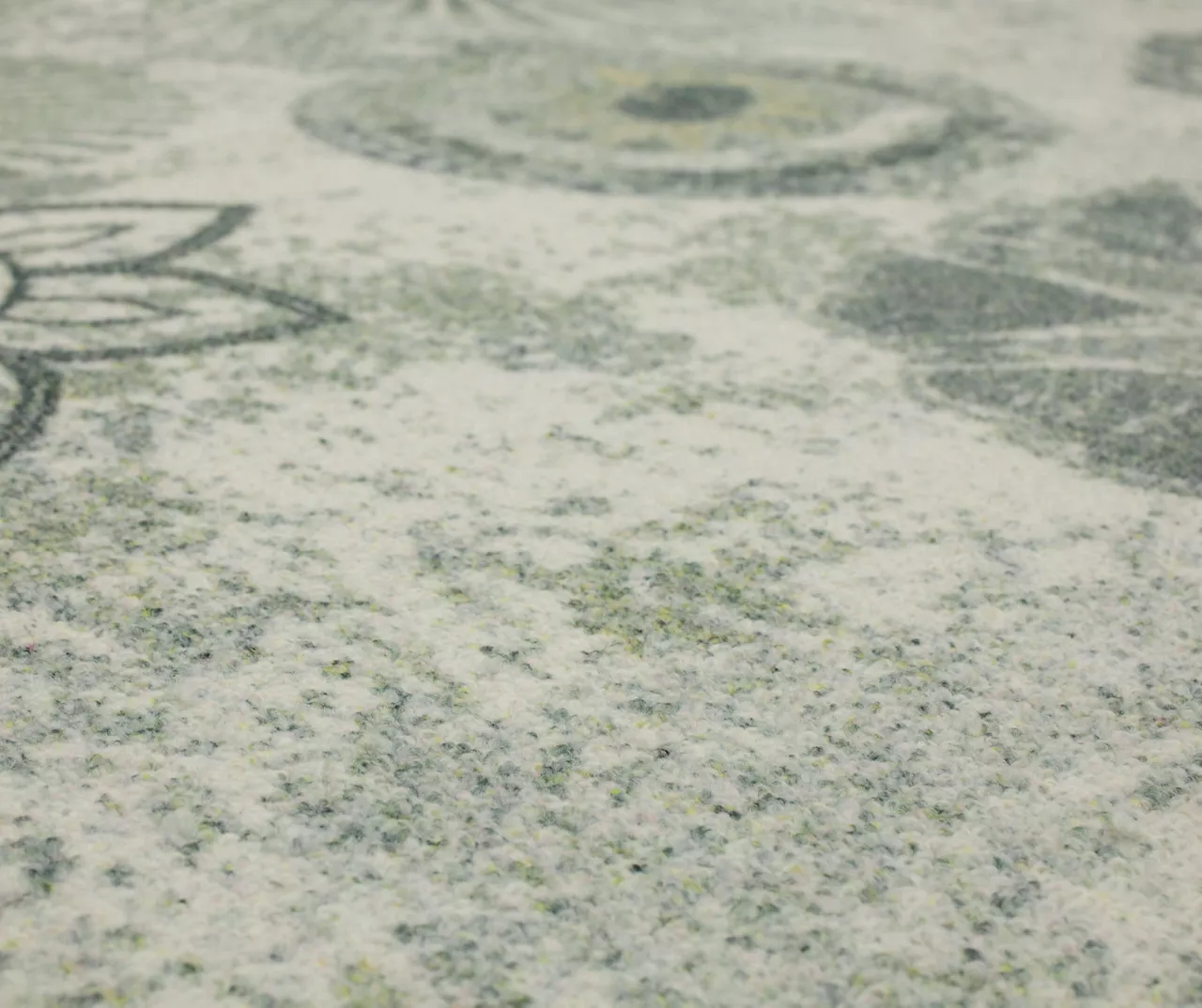 Alexa Gray Medallion Runner Rug, (2' X 8') 8 Alexa Gray Medallion Runner Rug, (2' X 8') - Image 6