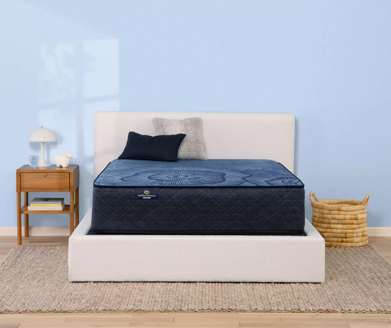 Serta Perfect Sleeper Radiant Rest Hybrid 14" King Plush Mattress & Box Spring Set 4 Serta Perfect Sleeper Radiant Rest Hybrid 14" King Plush Mattress & Box Spring Set - Image 2